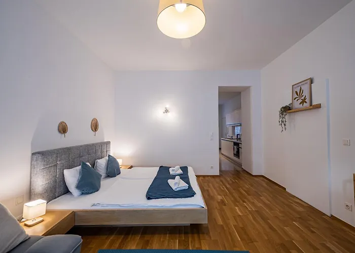 My Garden View Apartment Vienna